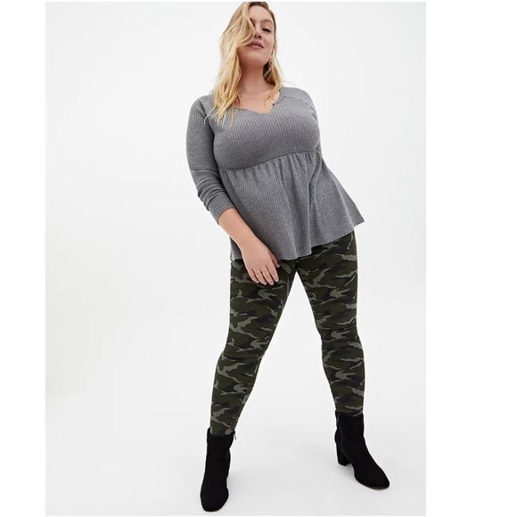 Torrid Size 20 Sky High Twill Skinny Pant - Camo Print - Picture 4 of 5